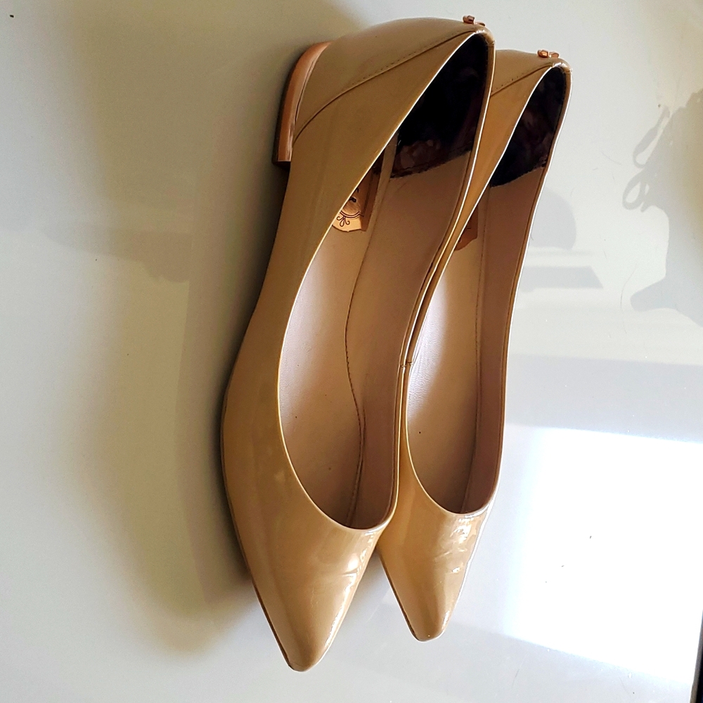 Ted Baker Izlar II Nude Patent Leather Pointy Flats, Womens size 38, US 7.5